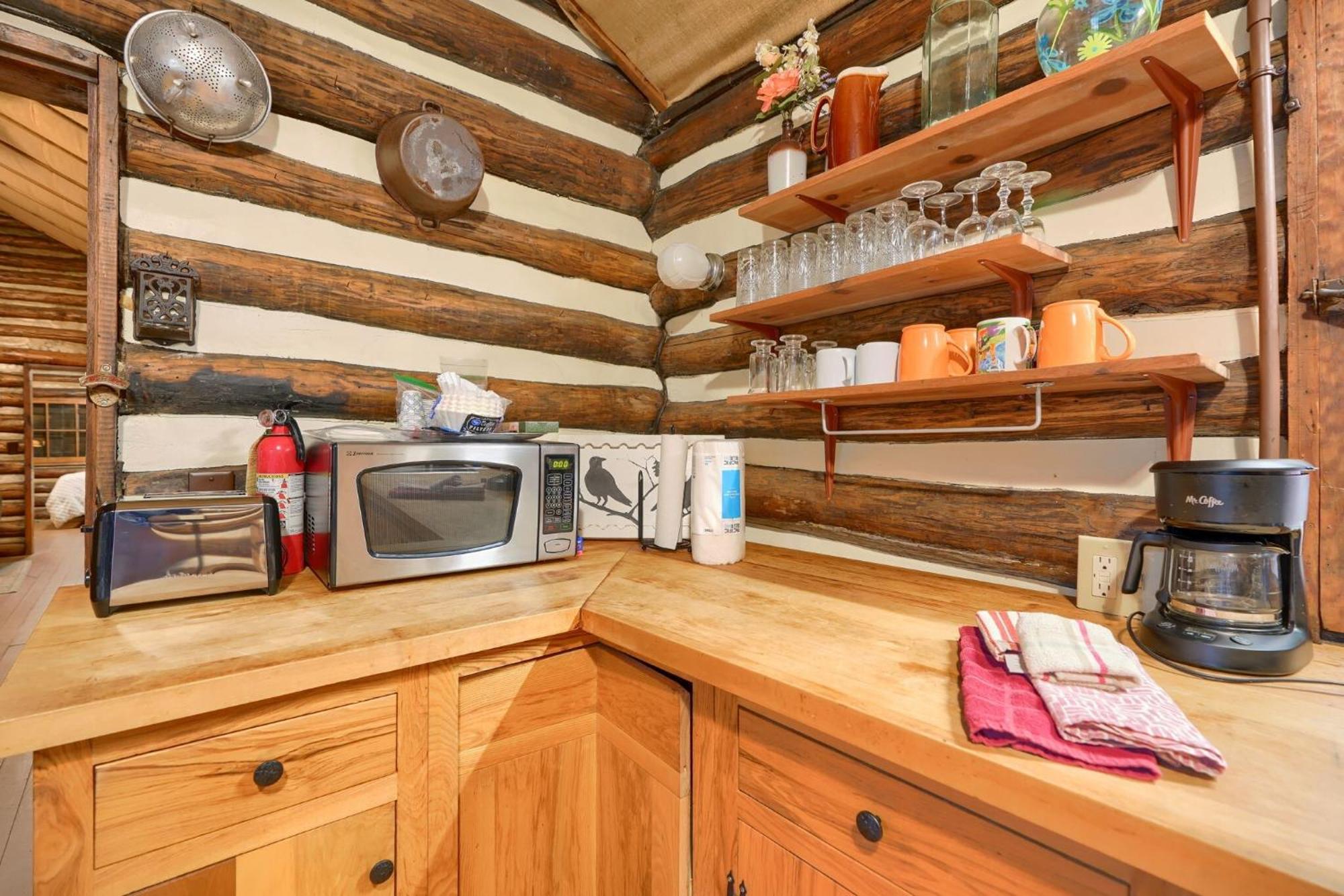 Russell Cabin Logan Eksteriør bilde
